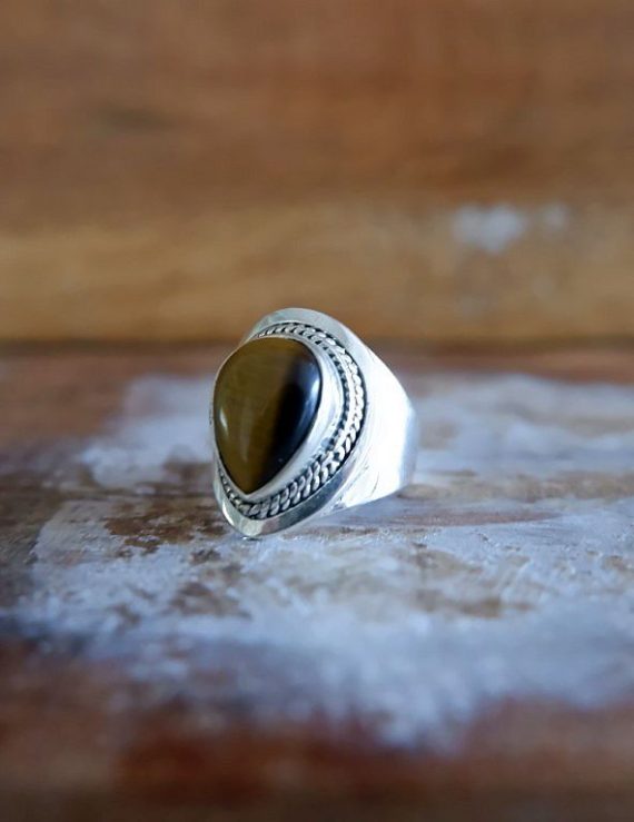 Zilveren ring met Tijgeroog