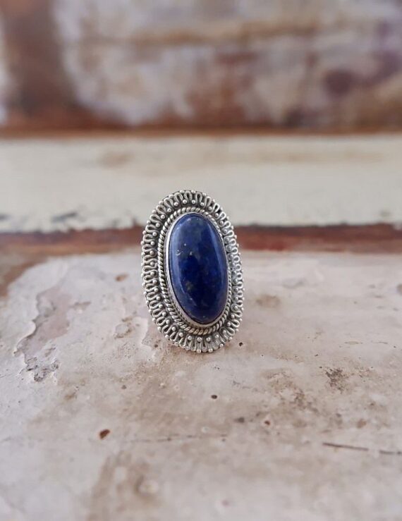 Zilveren klassieke ring met Lapis Lazuli edelsteen