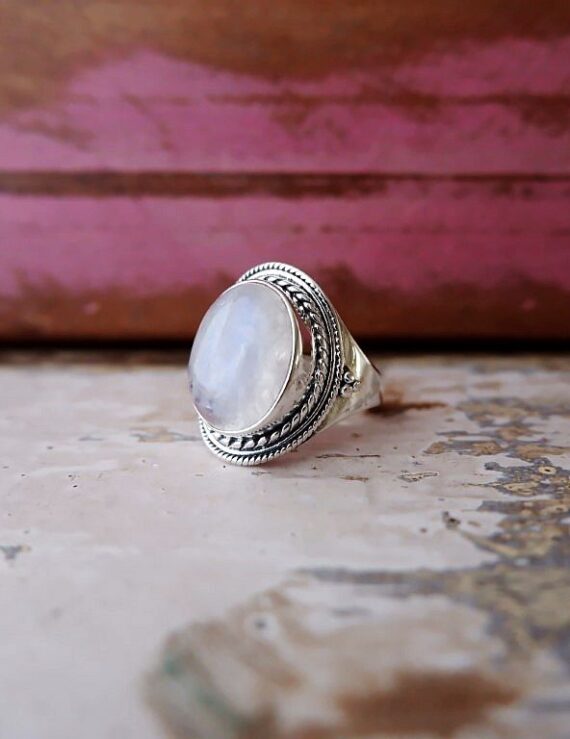 Zilveren ring met edelsteen Maansteen