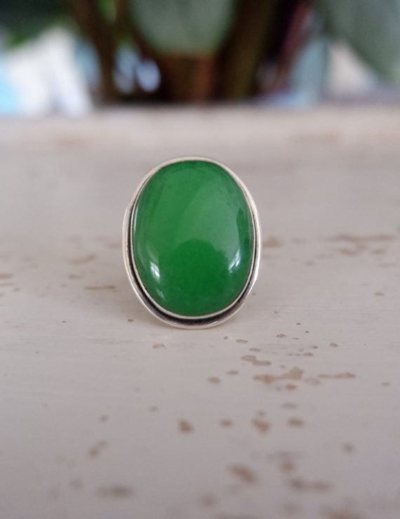 Zilveren ring met Jade steen